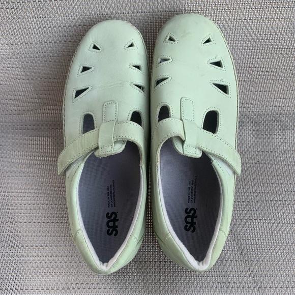 SAS Pistachio Roamer Slip-on VelClosure Size 8WW With Breathable Cut-outside - Picture 7 of 14
